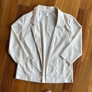 Beautiful Frenchi cream sheer blazer 💛